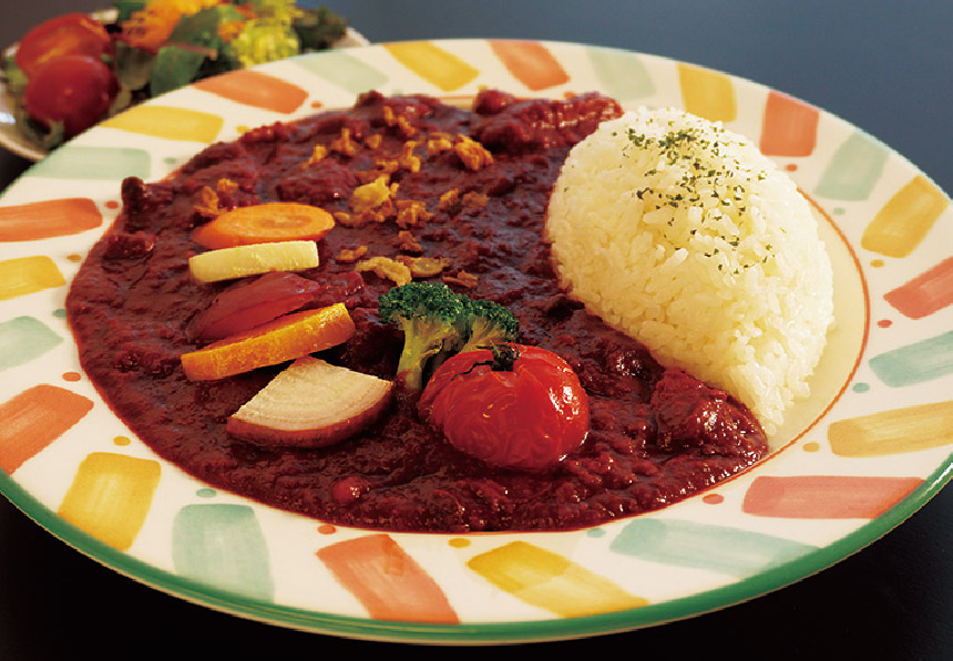 河北イタリアン野菜とビーツのレッドカレー